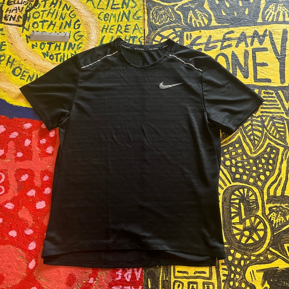 Nike Breathe Reflective Miler Running Shirt - (CU0326 010) Men’s Medium